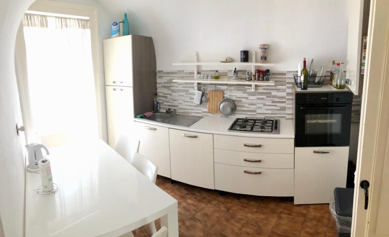 Tre Amici Apartment Catania Bagian luar foto
