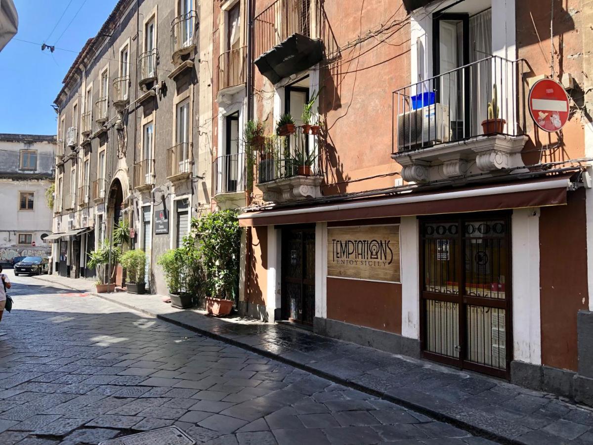 Tre Amici Apartment Catania Bagian luar foto